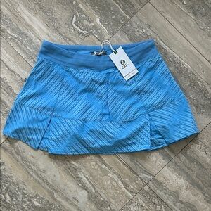 NWT Tasc Performance Women's Blue tennis Skirt with built in shorts size XS